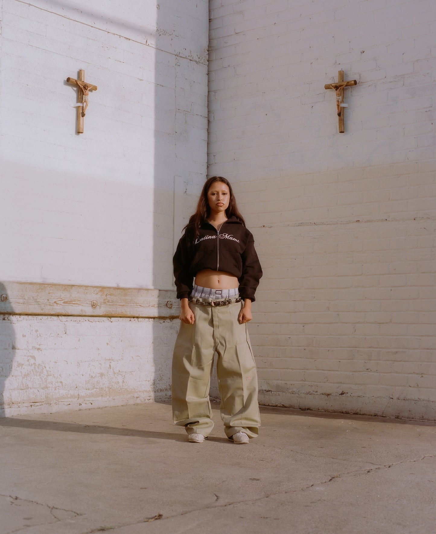 LATINA MAMI CROPPED ZIP-UP HOOD