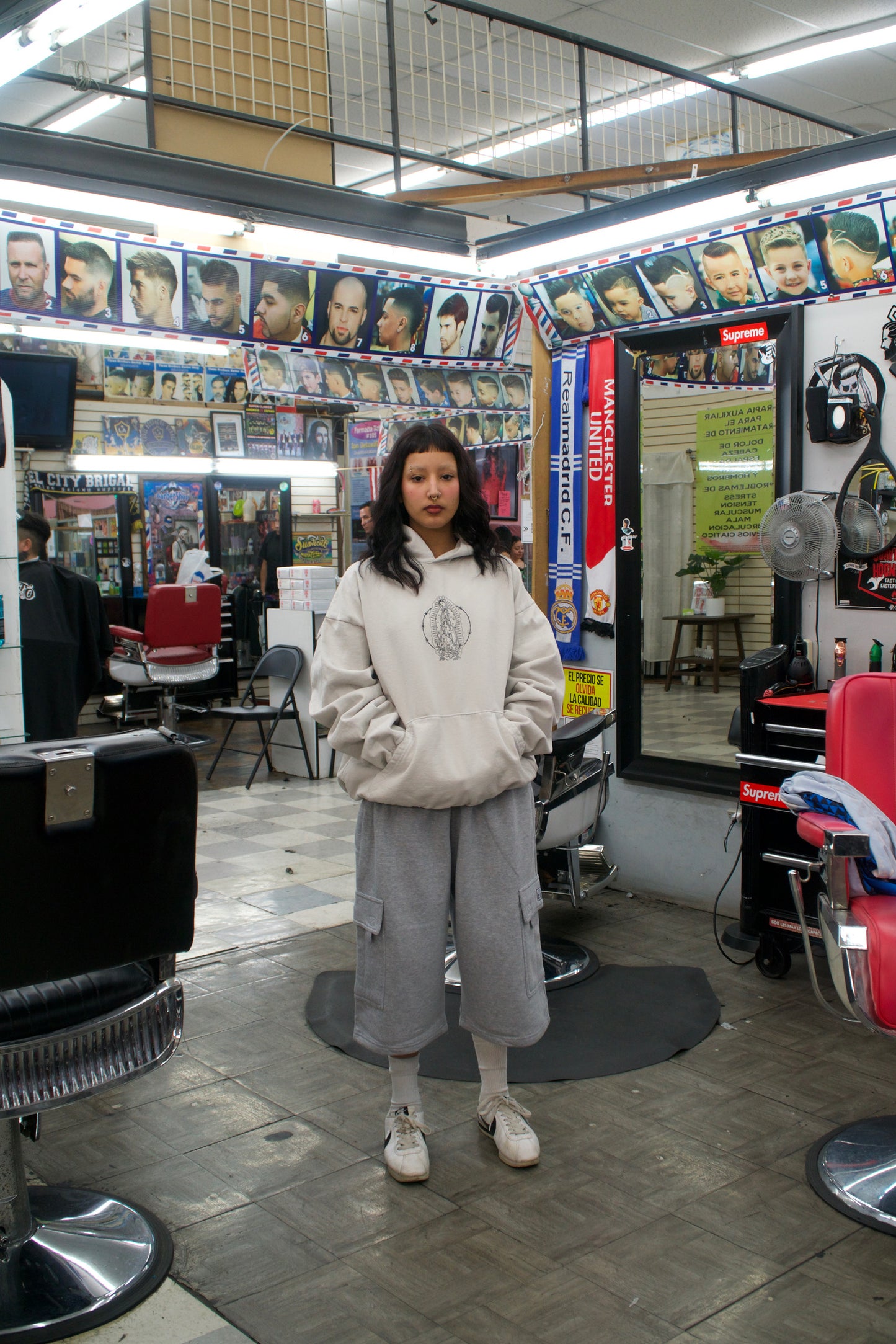 VIRGENSITA HOOD CEMENT
